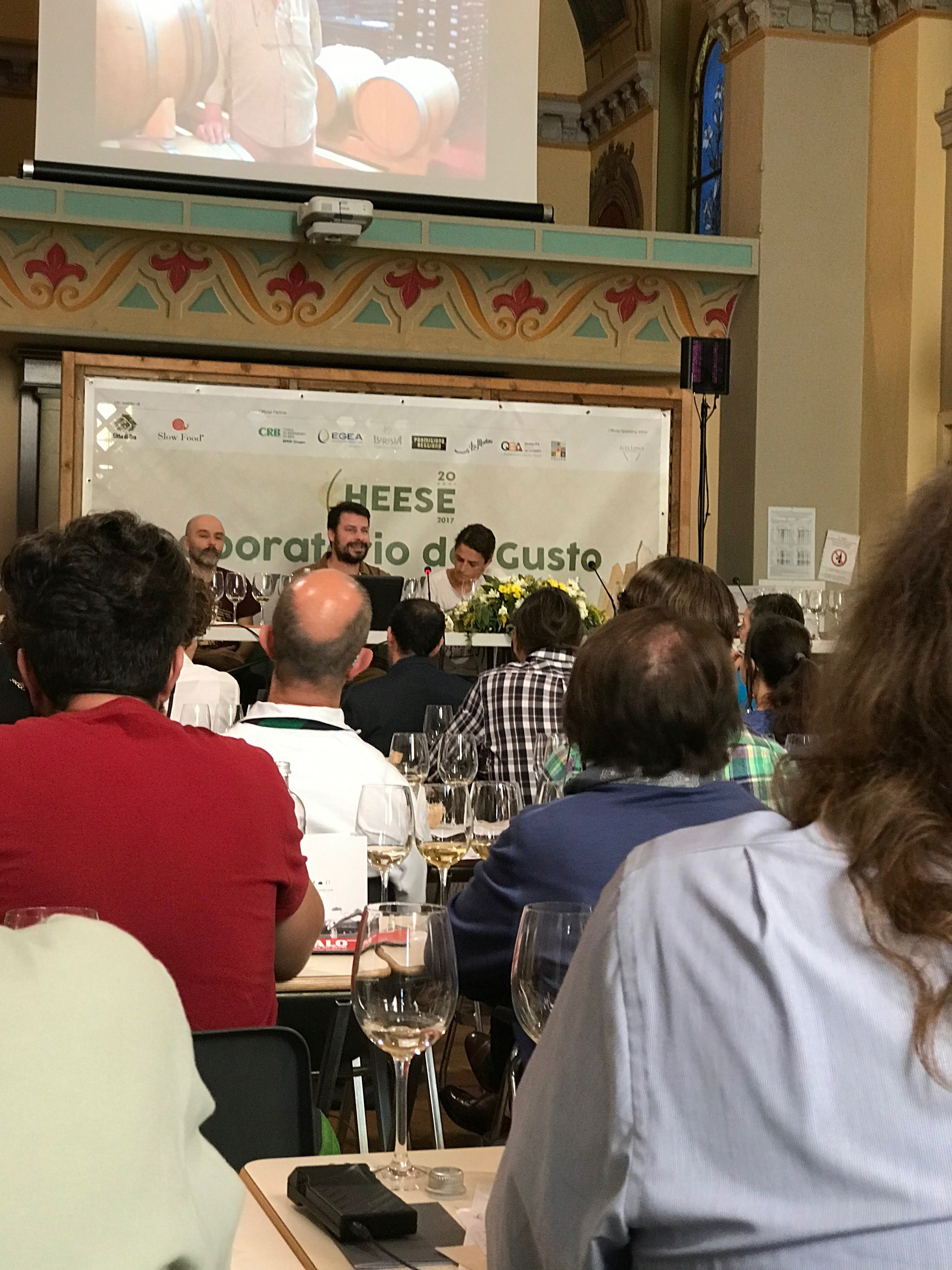 Tasting of Catalan cheese, all from raw milk. 